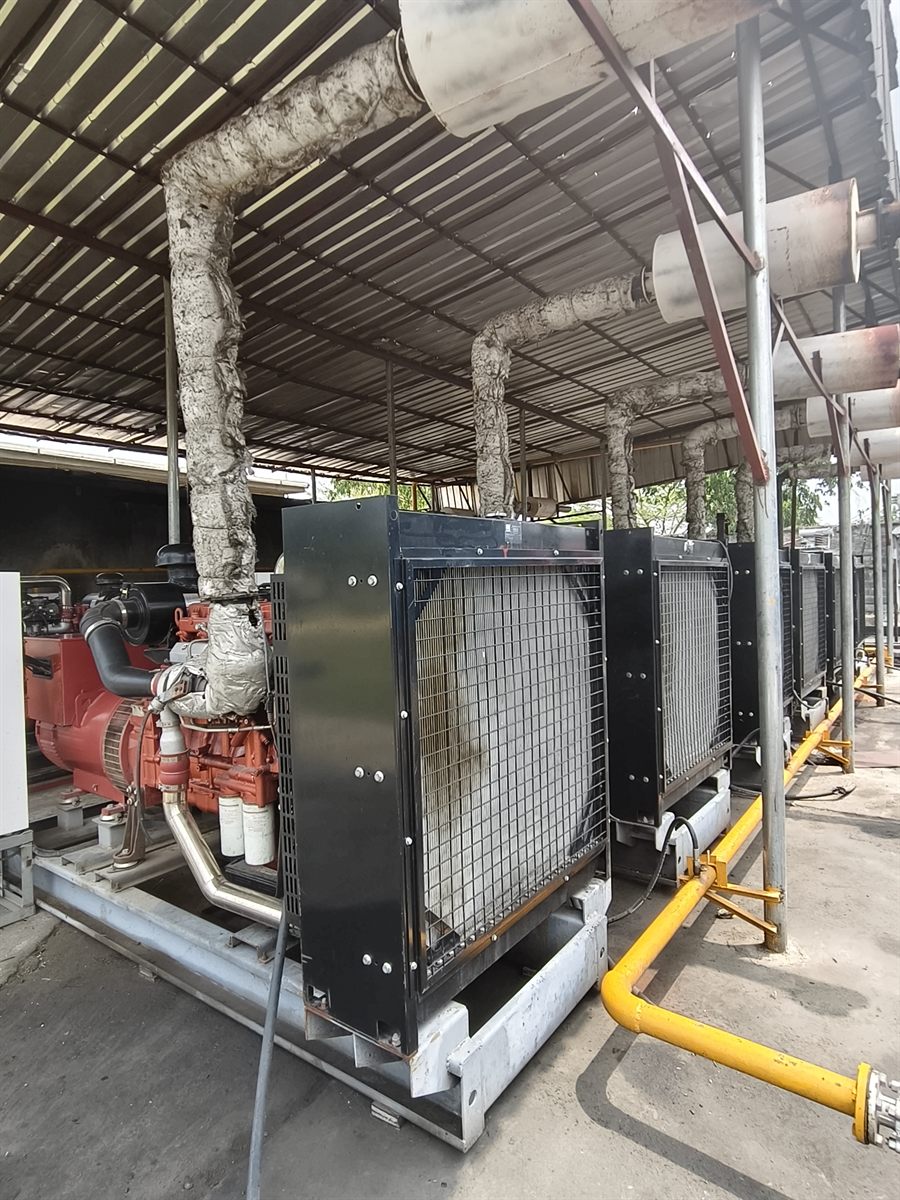 LNG and CNG Gas Generator Requirements Gas generator sets connected to fuel and exhaust systems for industrial projects